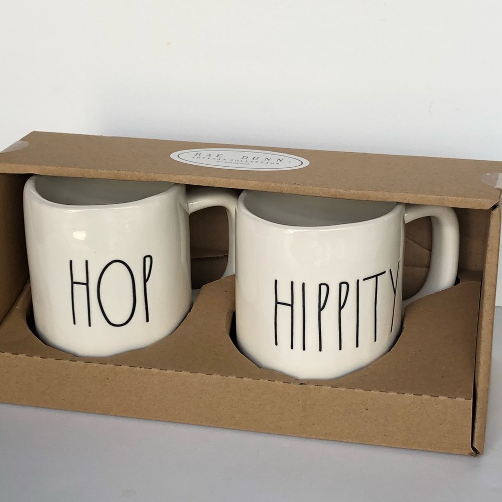 NIB Rae Dunn Easter mugs Hippity Hop Spring Set
